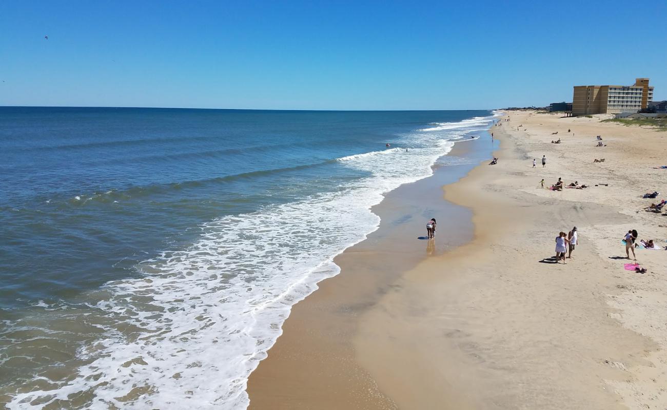 Фото Jennette's Pier beach с светлый песок поверхностью