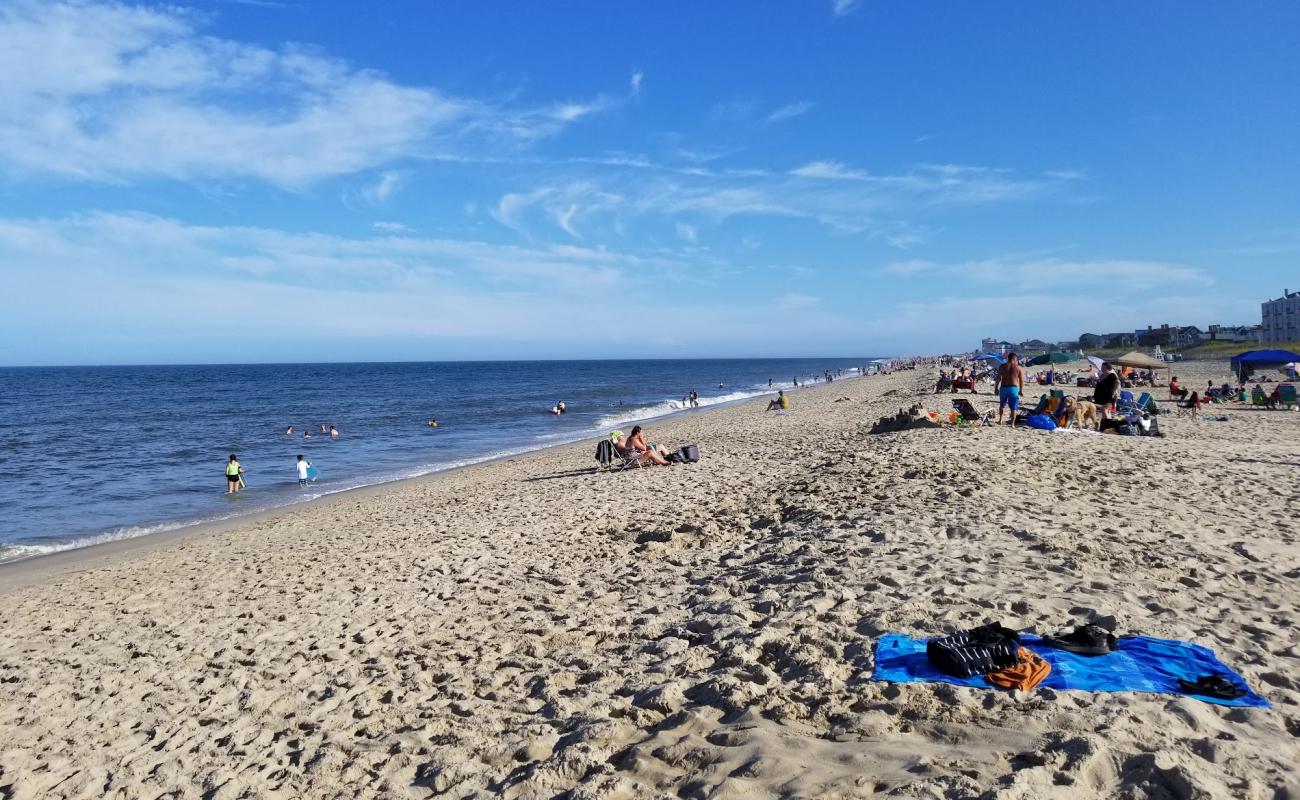 Фото Dewey Beach с светлый песок поверхностью