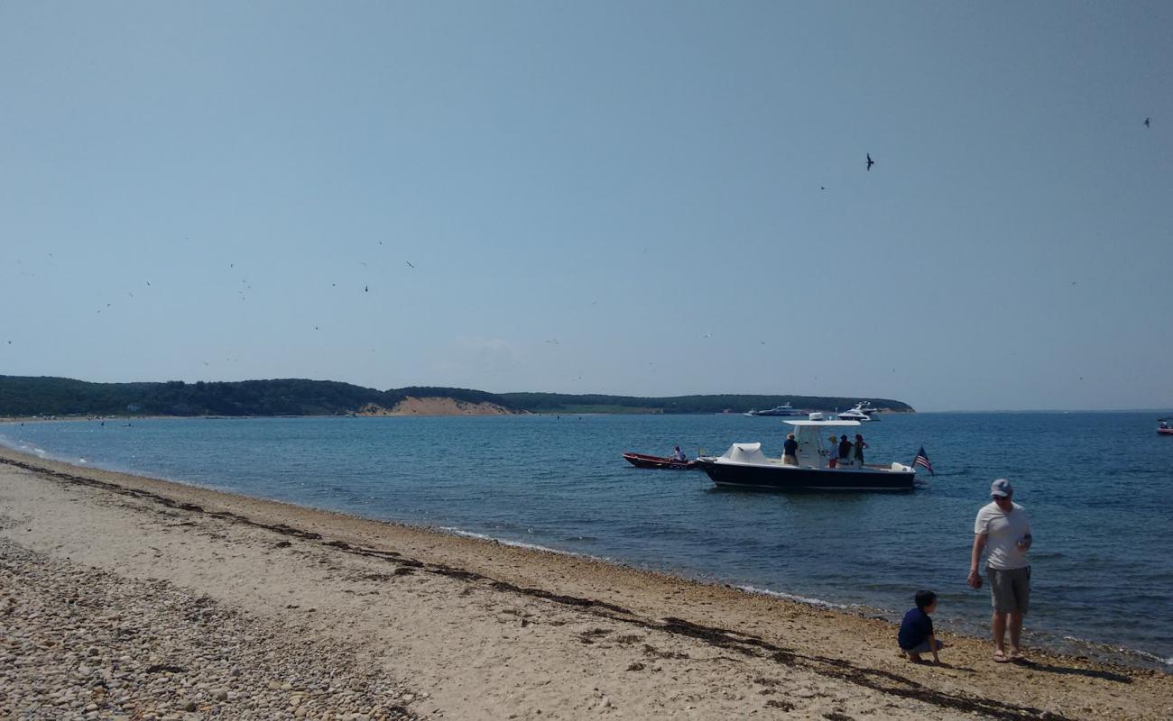 Фото Navy Beach с светлая галька поверхностью