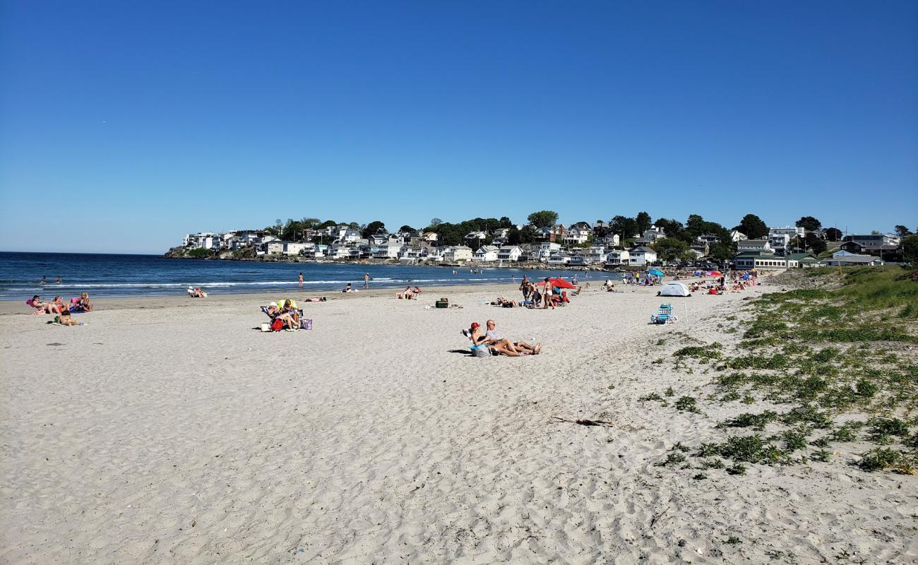 Фото Nahant beach с светлый песок поверхностью