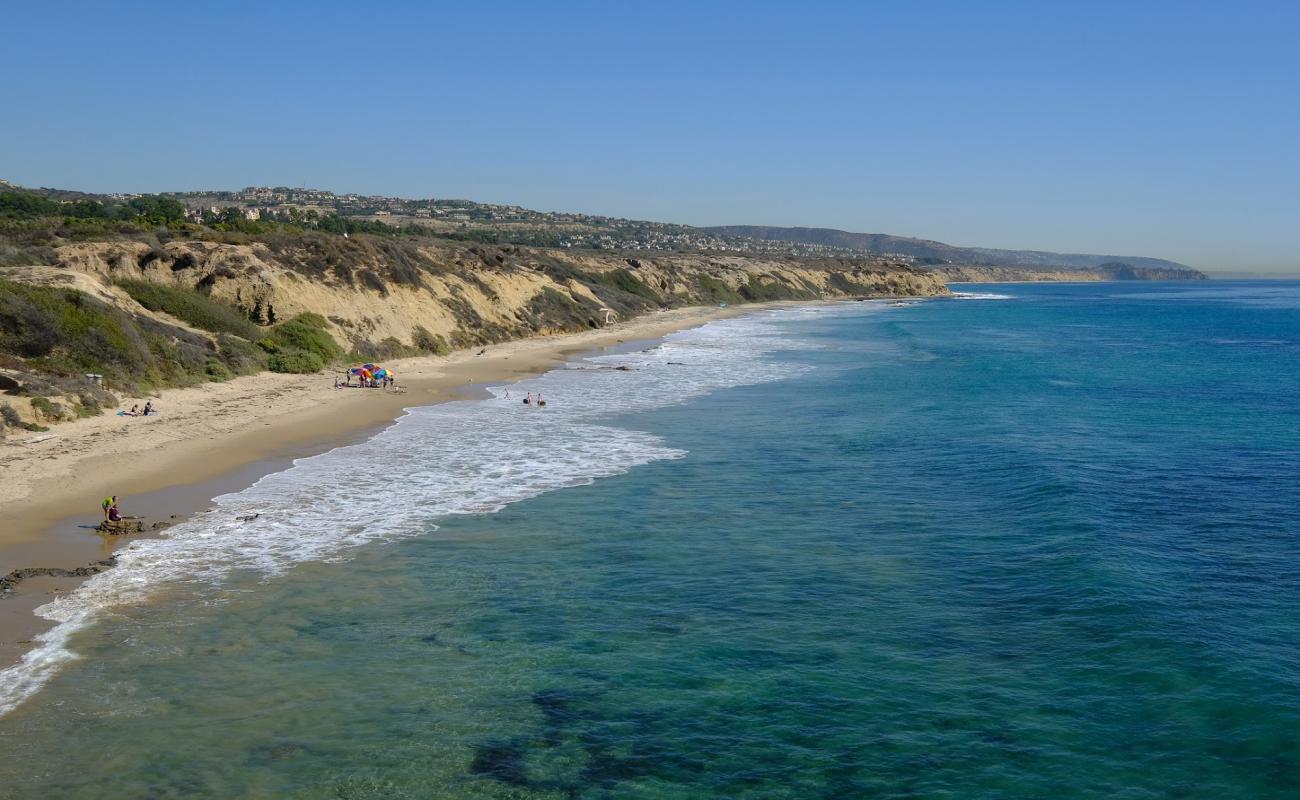 Фото Crystal Cove Beach с светлый песок поверхностью