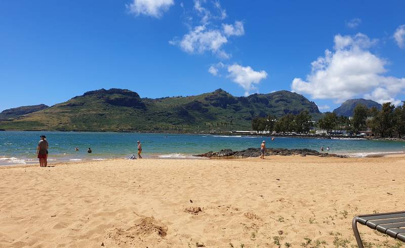 Фото Kalapaki Beach с золотистый песок поверхностью