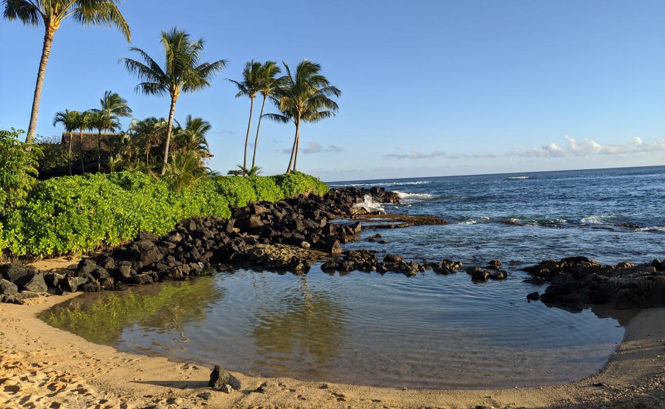 Фото Keiki Cove Beach с песок с камнями поверхностью