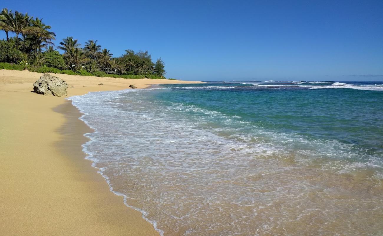 Фото Kepuhi Beach с светлый песок поверхностью