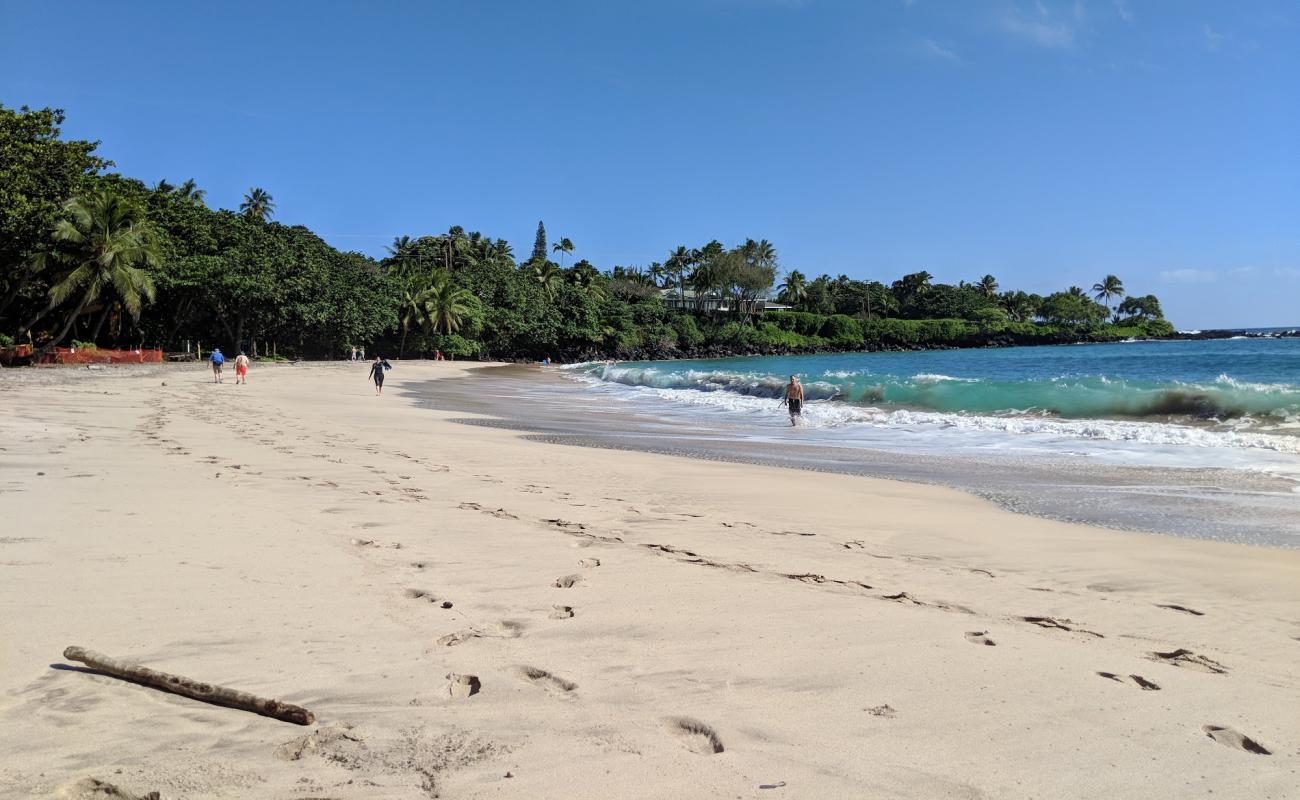 Фото Hamoa Beach с серый чистый песок поверхностью