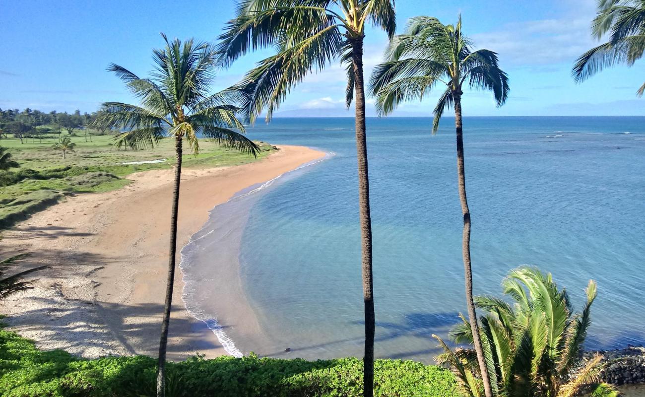 Фото Keaka Beach с светлый песок поверхностью