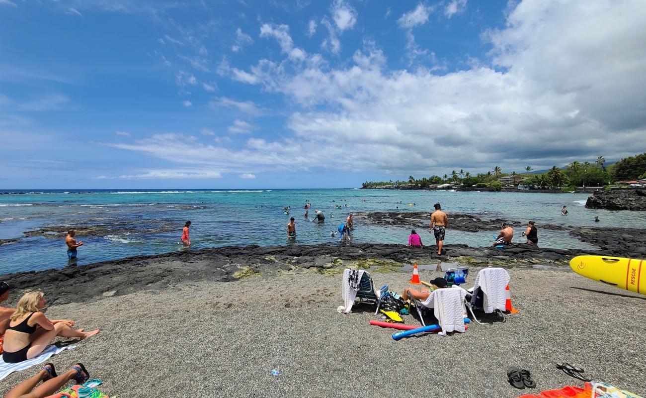 Фото Kahalu'u Beach с песок с камнями поверхностью