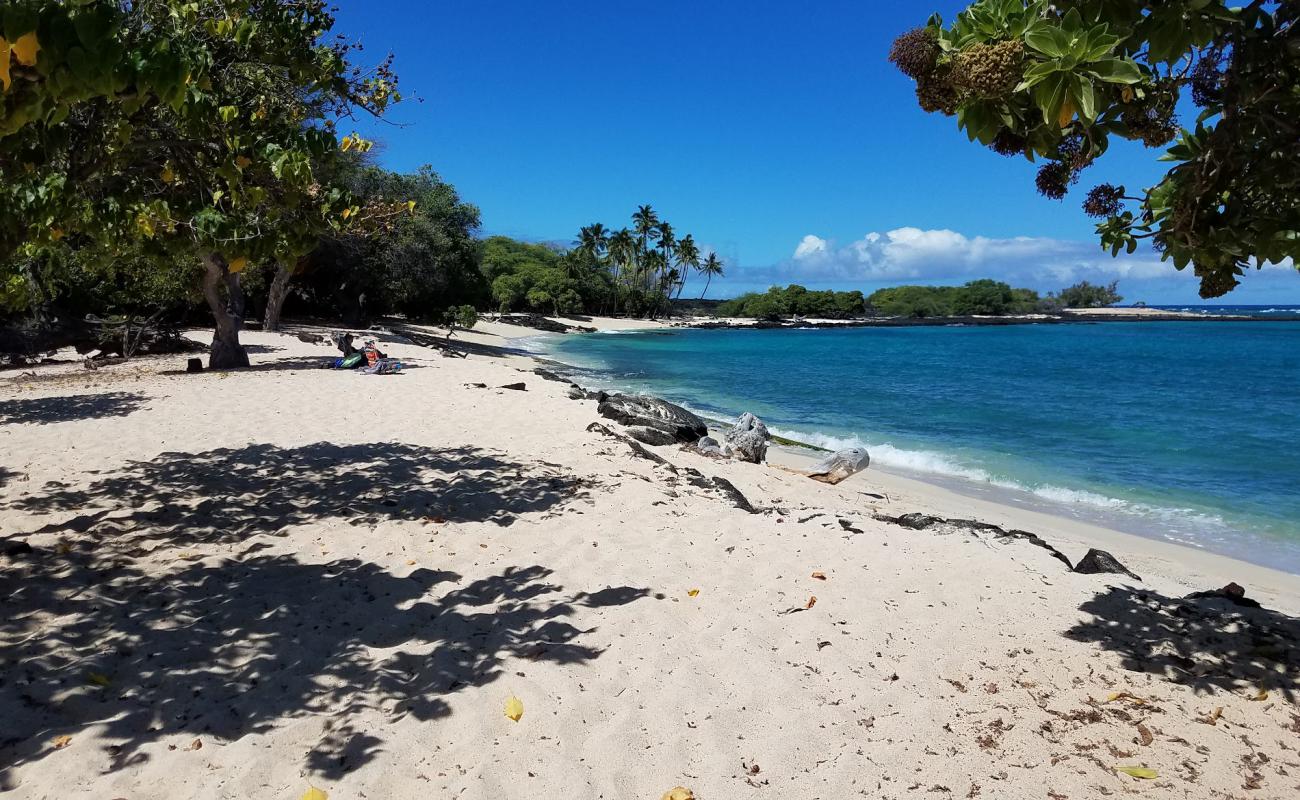 Фото Mahai'ula beach с золотистый песок поверхностью