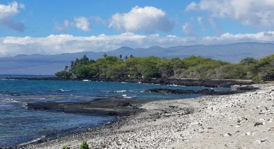 Holoholokai Beach