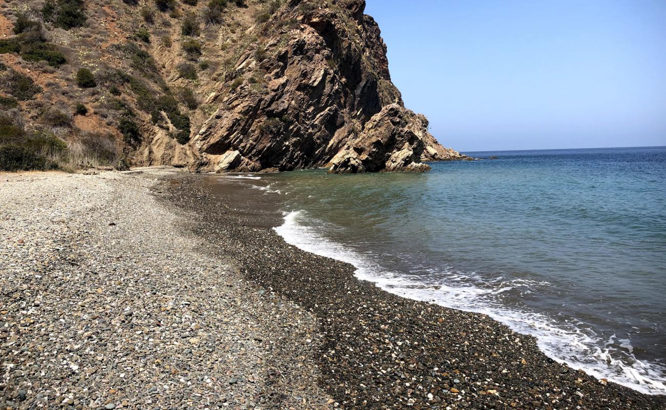 Фото Cabrillo Harbor beach с песок с галькой поверхностью