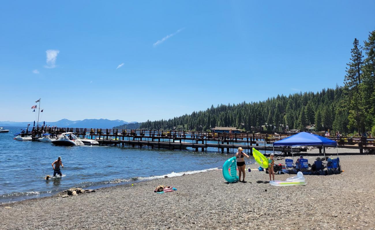 Фото Carnelian West Beach с серая чистая галька поверхностью