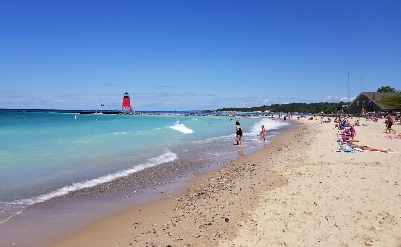 Фото Michigan Beach Park с светлый песок поверхностью