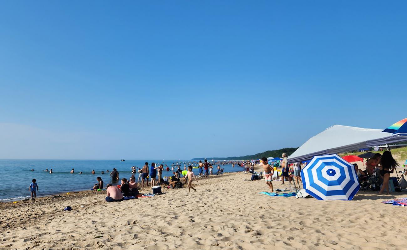 Фото Warren Dunes Beach с светлый песок поверхностью