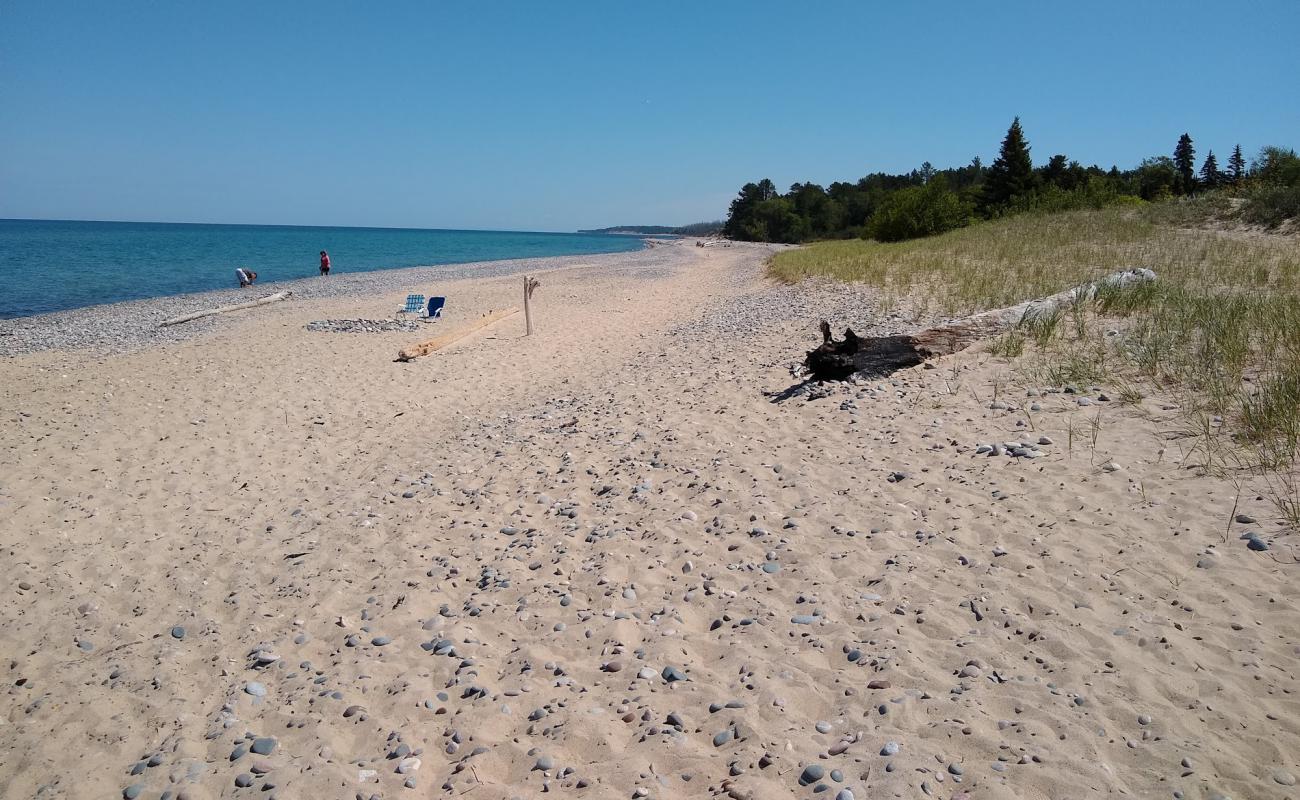 Фото Two Hearted Beach с песок с галькой поверхностью