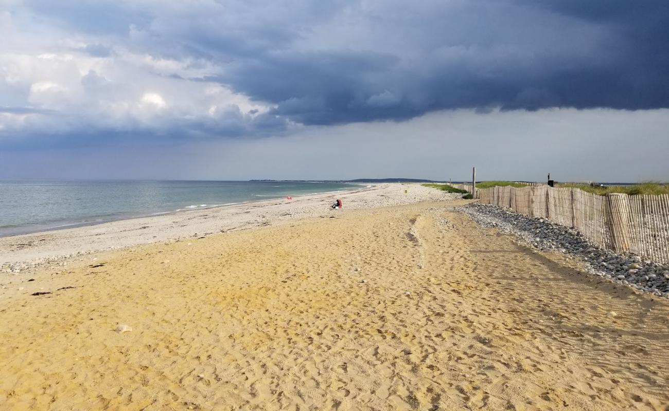 Фото Duxbury beach с песок с галькой поверхностью