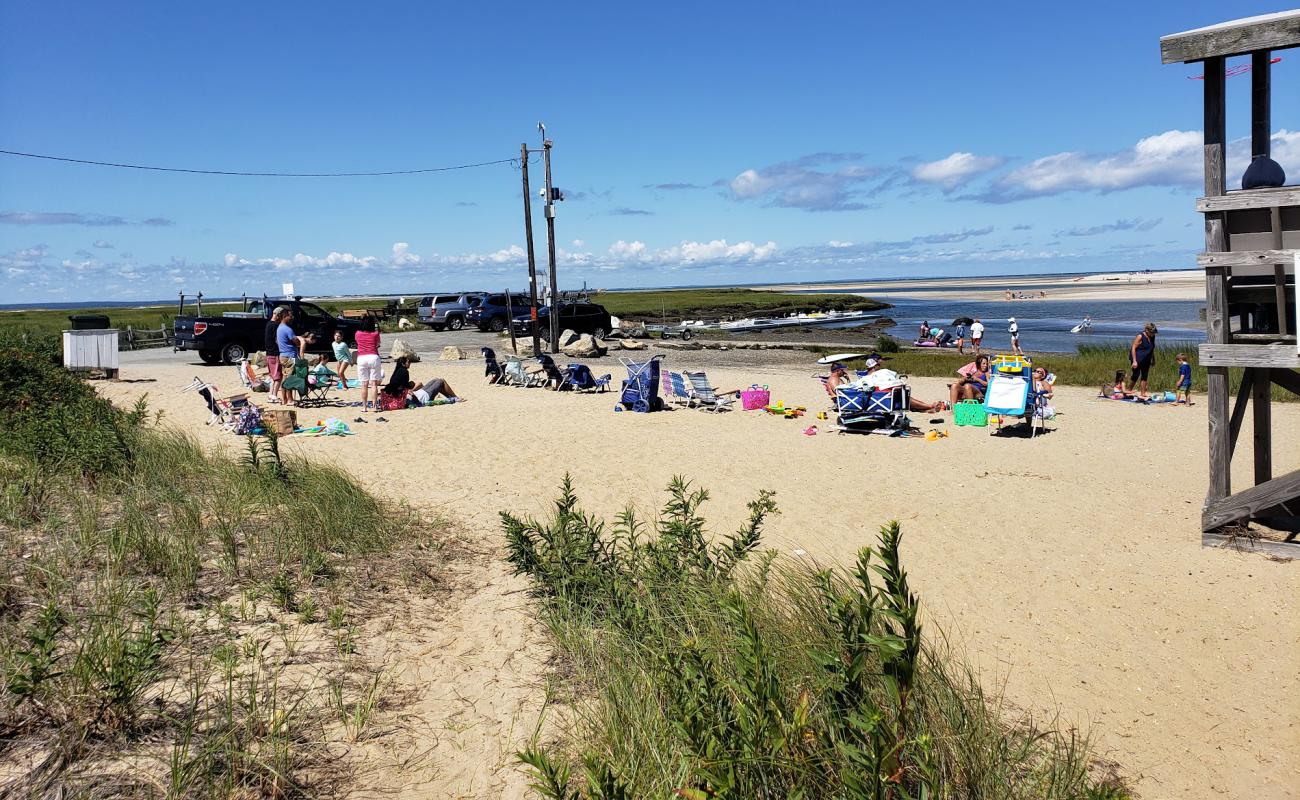 Фото Grays Beach с светлый песок поверхностью