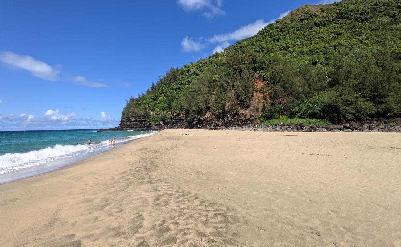 Фото Hanakapiai Beach с светлый песок поверхностью