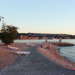 Фото Adriatic II beach с кристальная вода поверхностью