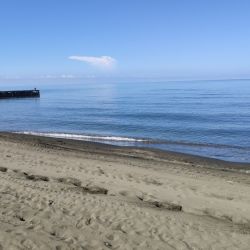 Фото Ureki Nature beach с кристальная вода поверхностью